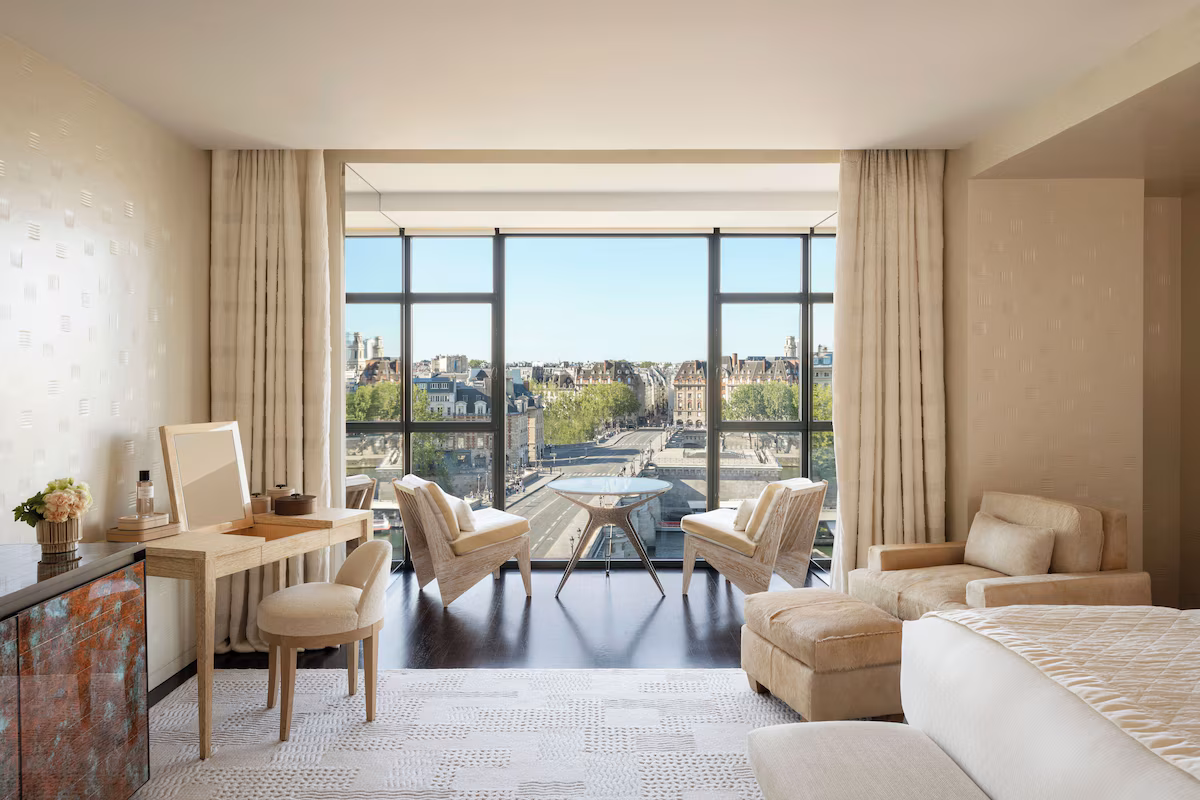 فندق Cheval Blanc Paris (باريس، فرنسا) - صورة مصغرة 2